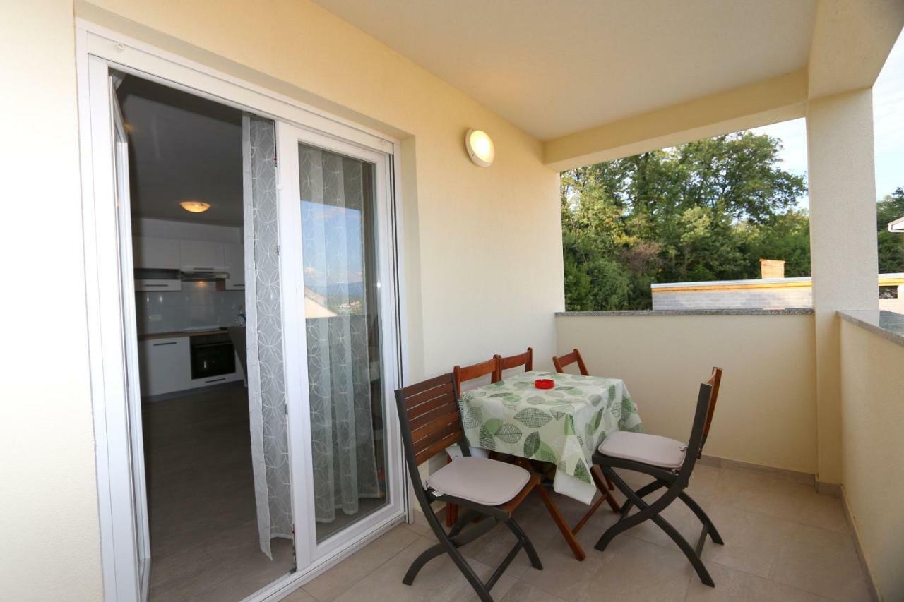 Apartment Samsa Mirica Čižići 外观 照片