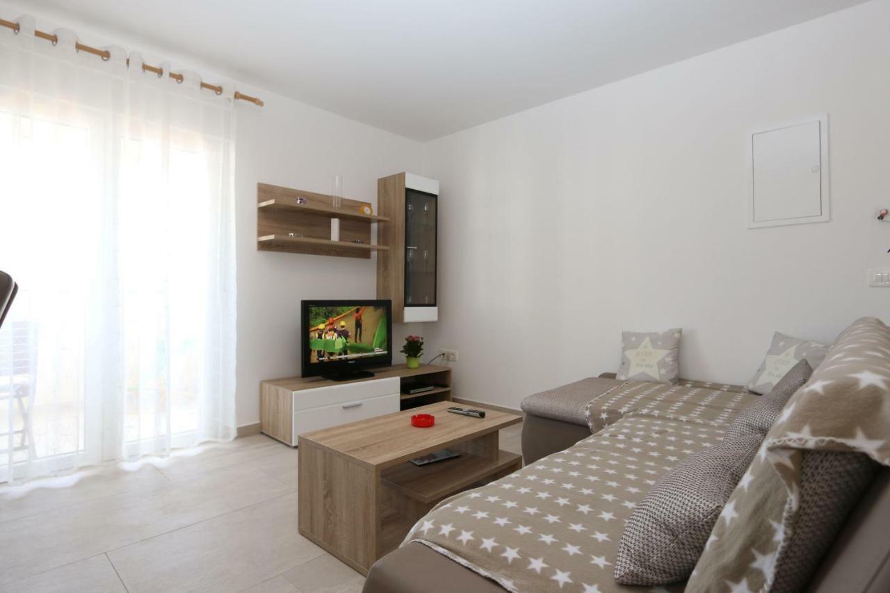 Apartment Samsa Mirica Čižići 外观 照片