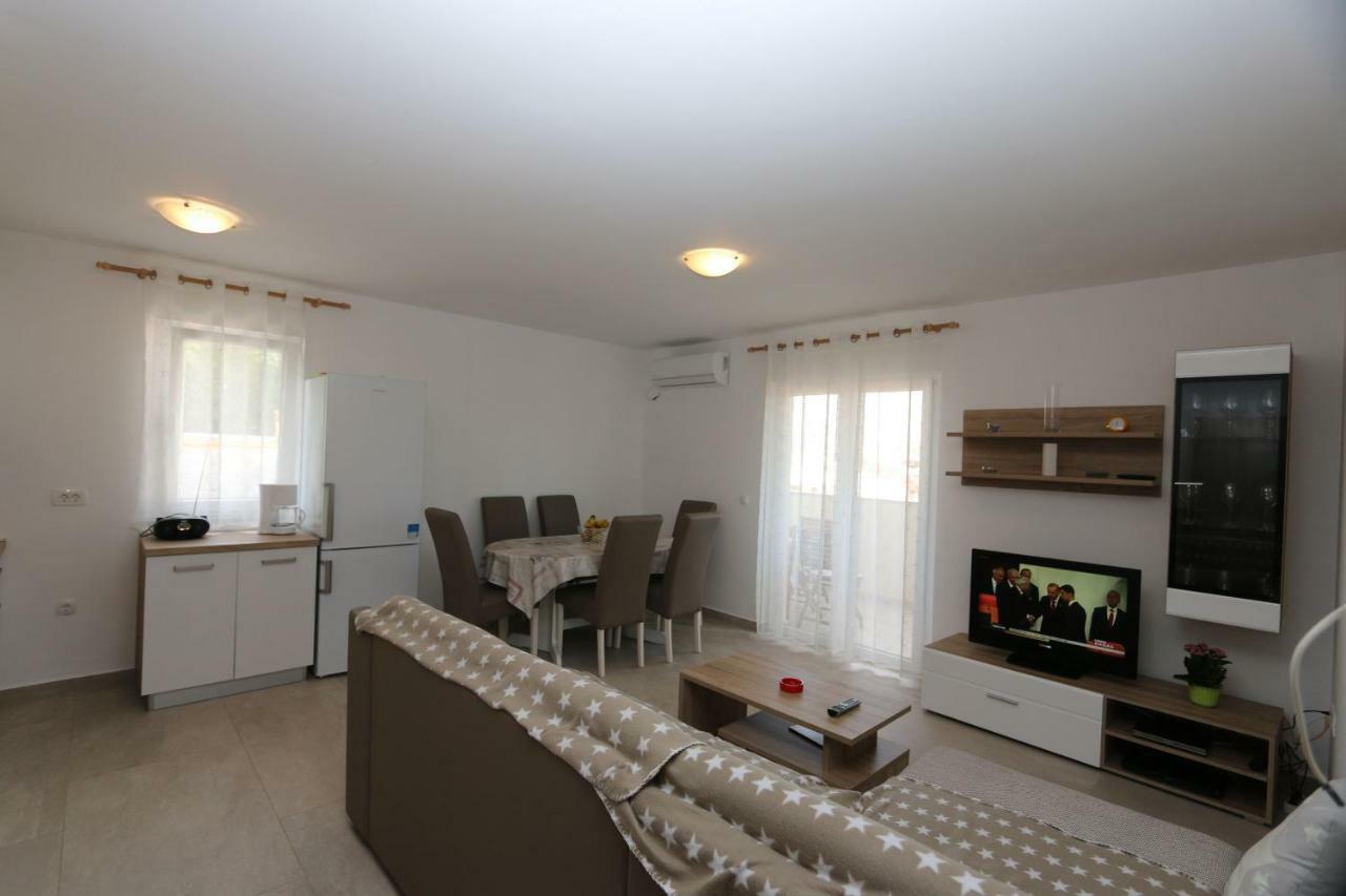 Apartment Samsa Mirica Čižići 外观 照片